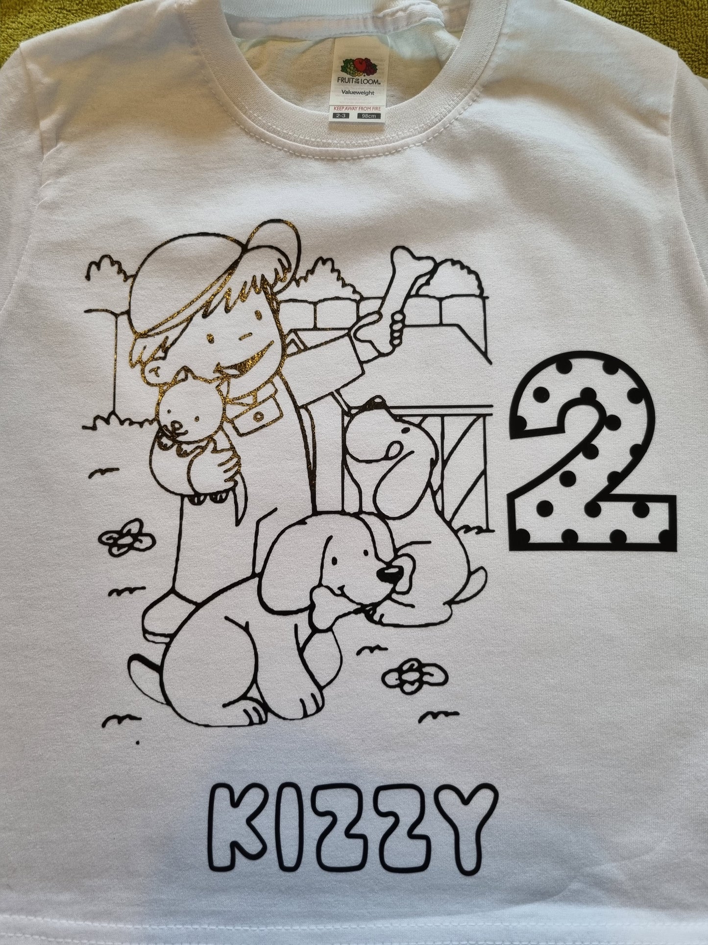 Colour your own T-Shirt (with markers)